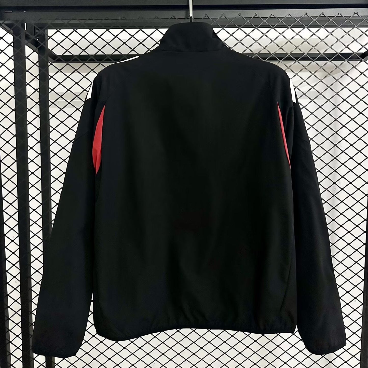 Chaqueta negro y rojo 2025/26 cremallera completa