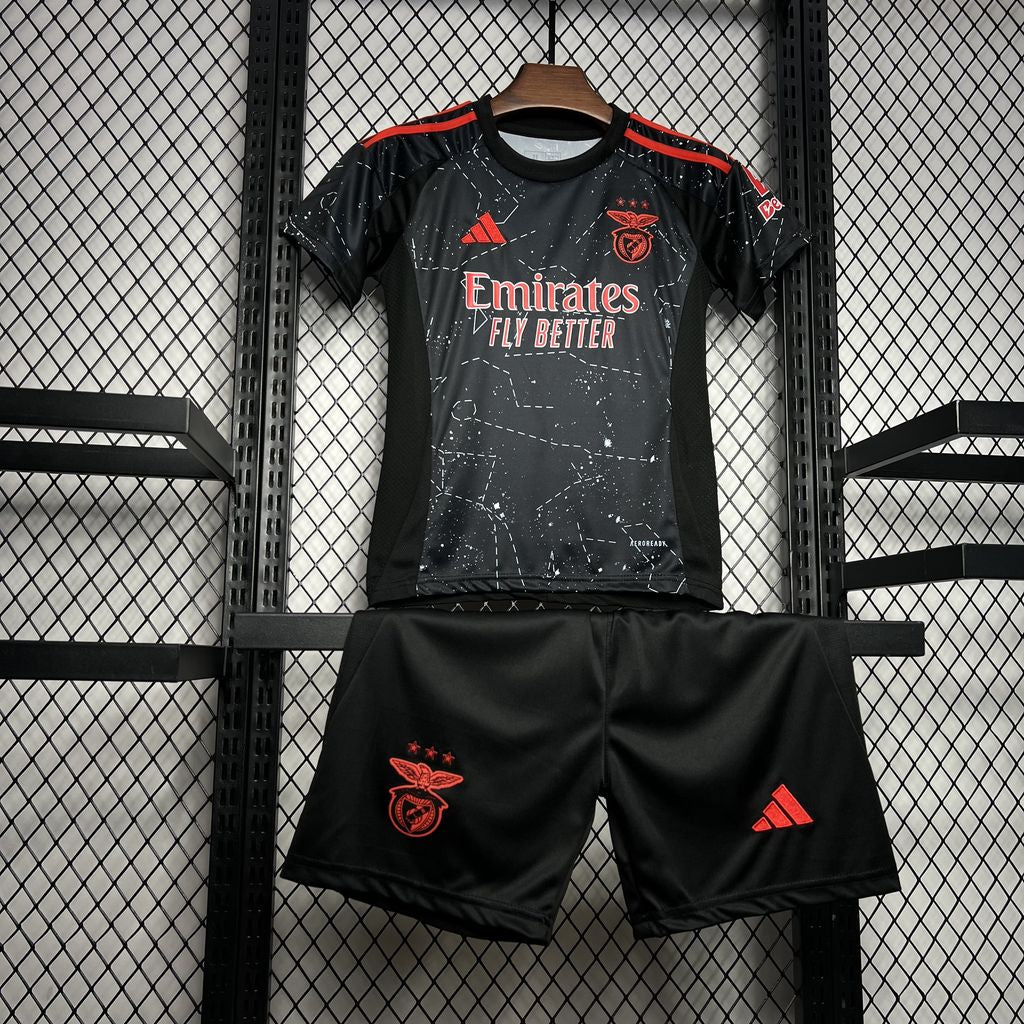 Conjunto infantil alternativo 2024/25 negro