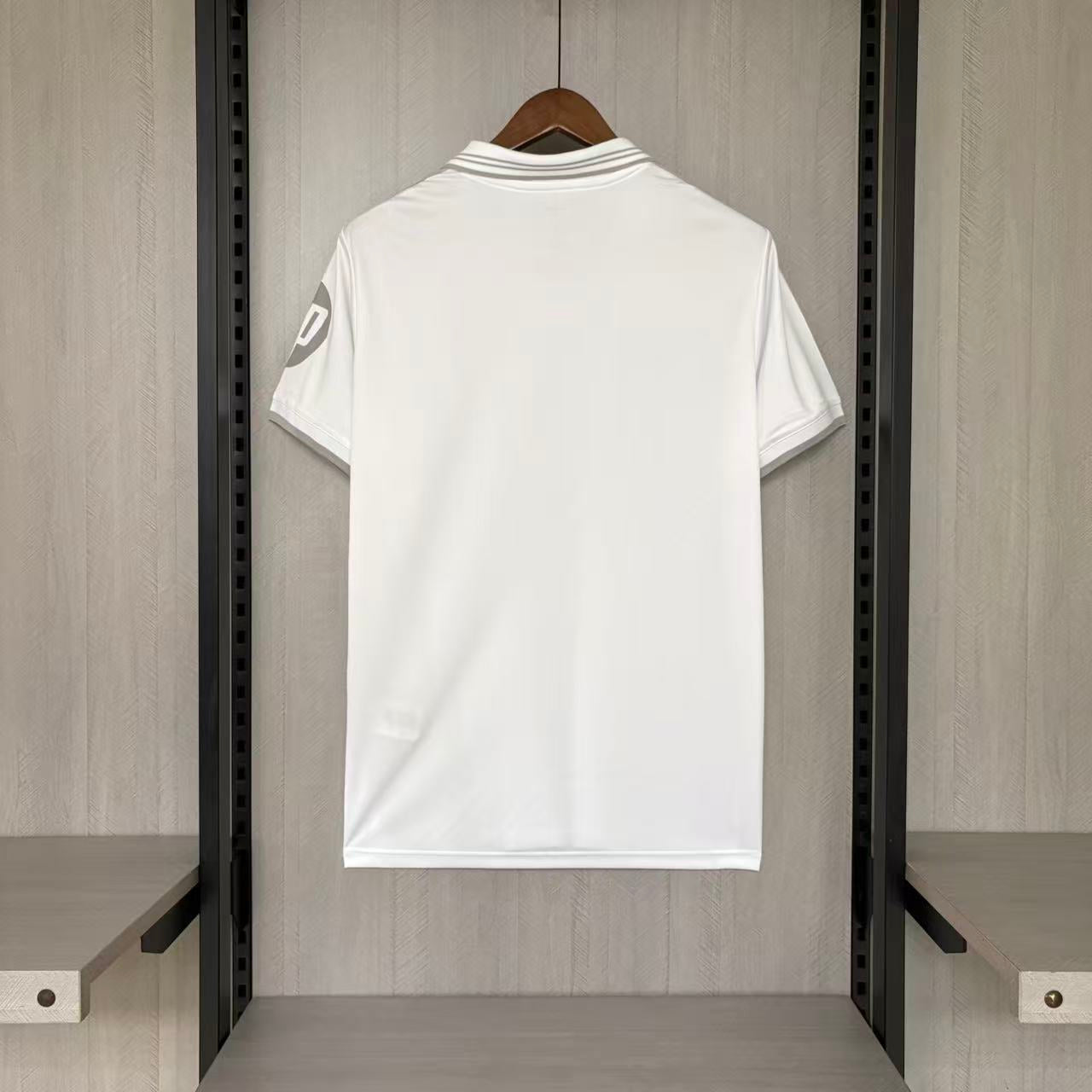 Camiseta Real Madrid especial aniversário blanca 2026/27