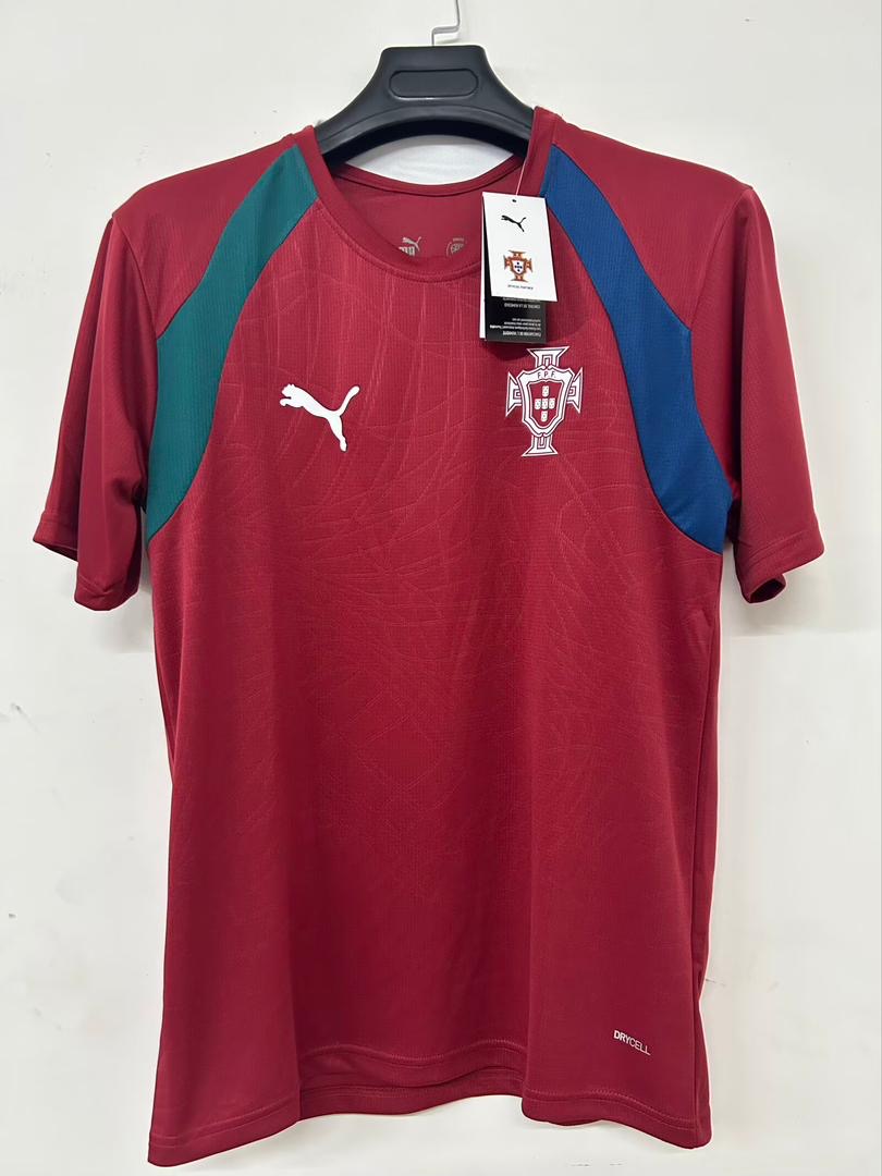 Camiseta Selección de Portugal entrenamiento roja 2026/27 COPA DEL MUNDO