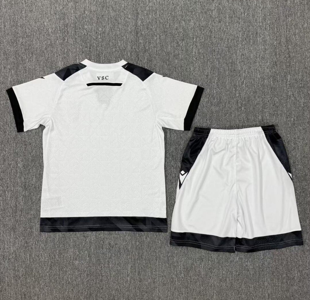 Conjunto infantil Vitória Guimarães principal blanca 2025/26