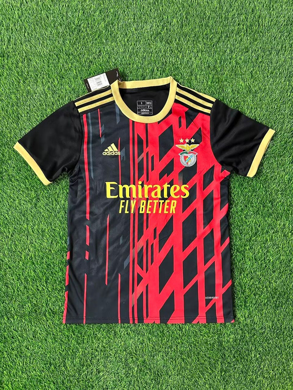Camiseta S L B concept ÁGUILA roja y negra 2025/26 - exclusiva