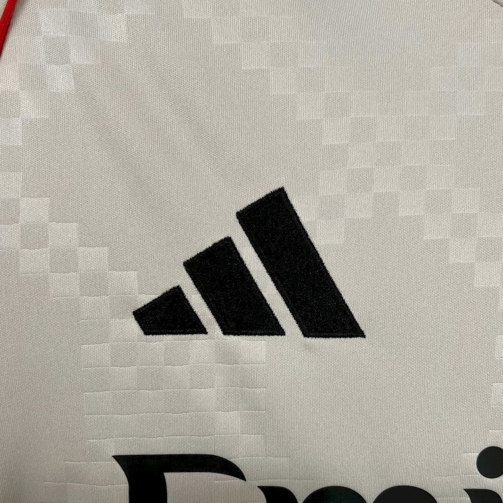 Camiseta alternativa SECUNDARIA beige 2025/26