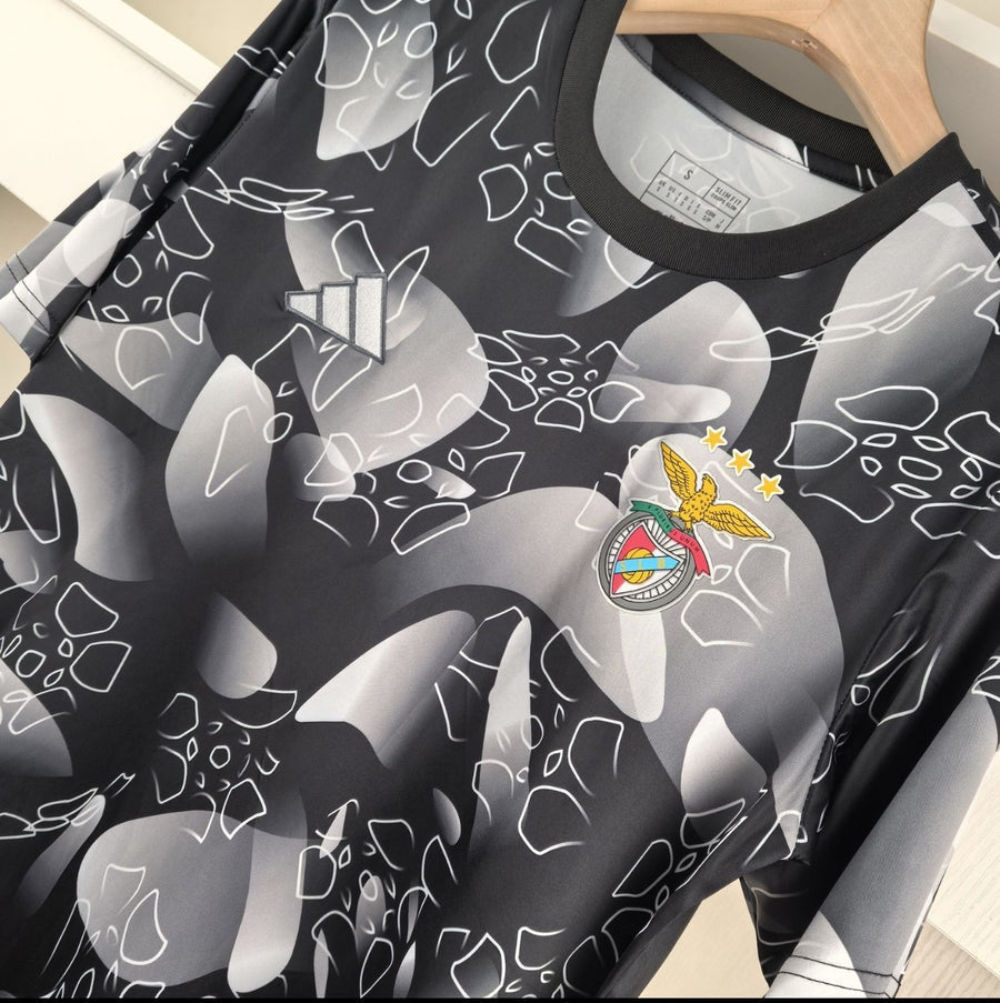 Camiseta pré jogo gris/negro 2024/25