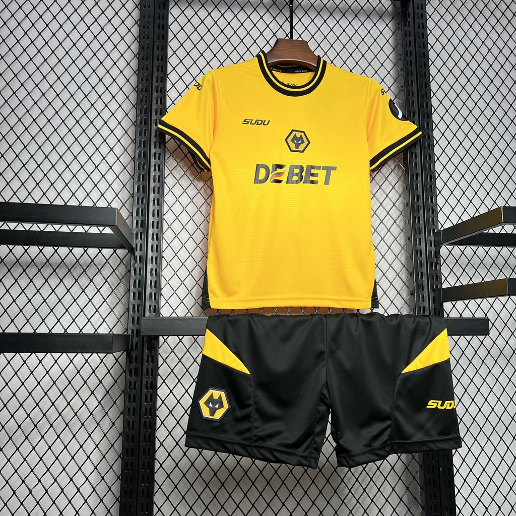 Conjunto Infantil Wolverhampton Local 2024/25
