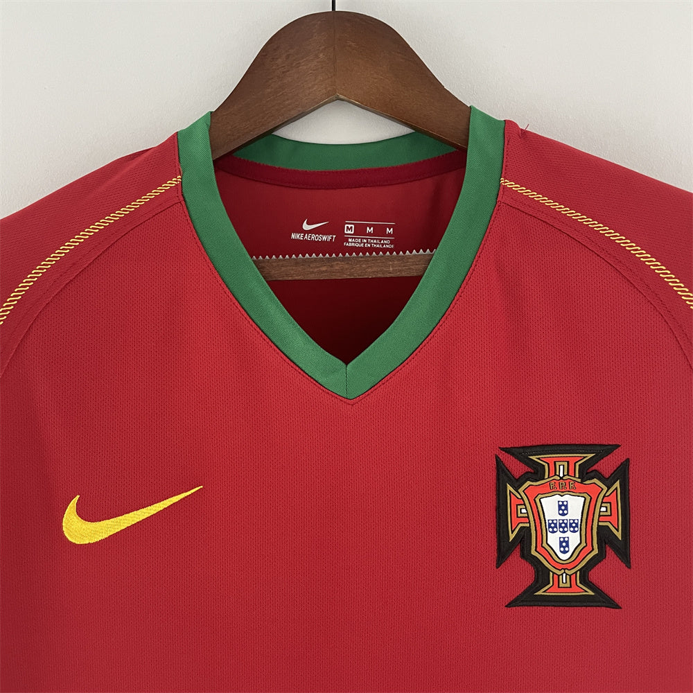Camiseta Portugal retro roja 2006/07