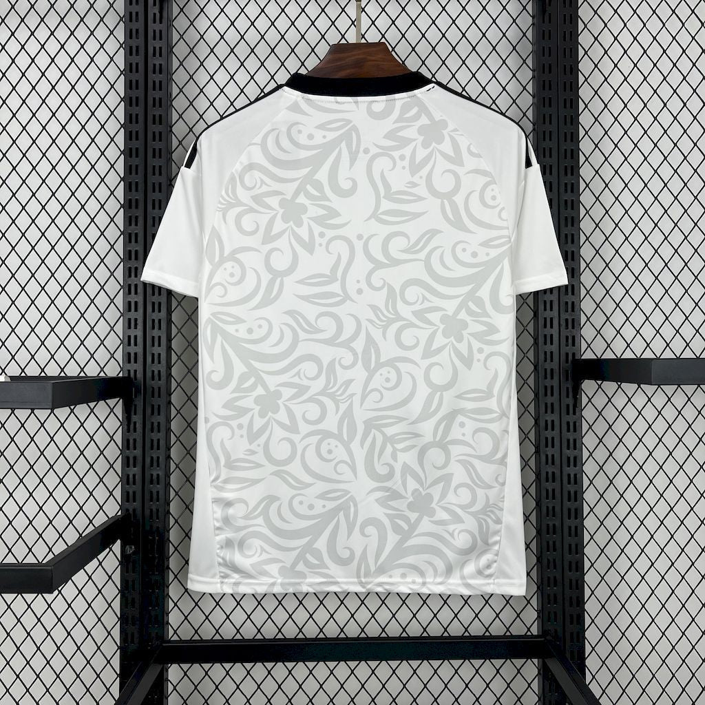 Camiseta concept blanca águila 2025/26