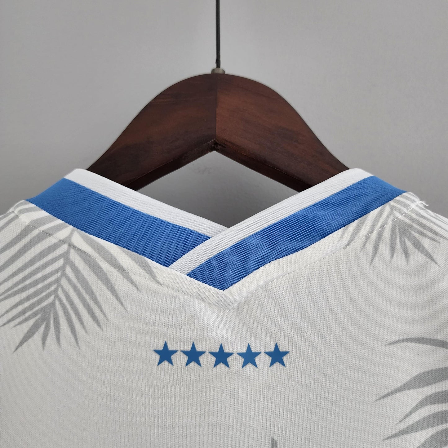 Camiseta Femenina Selección Brasil 2022/22 Edición Limitada Blanca