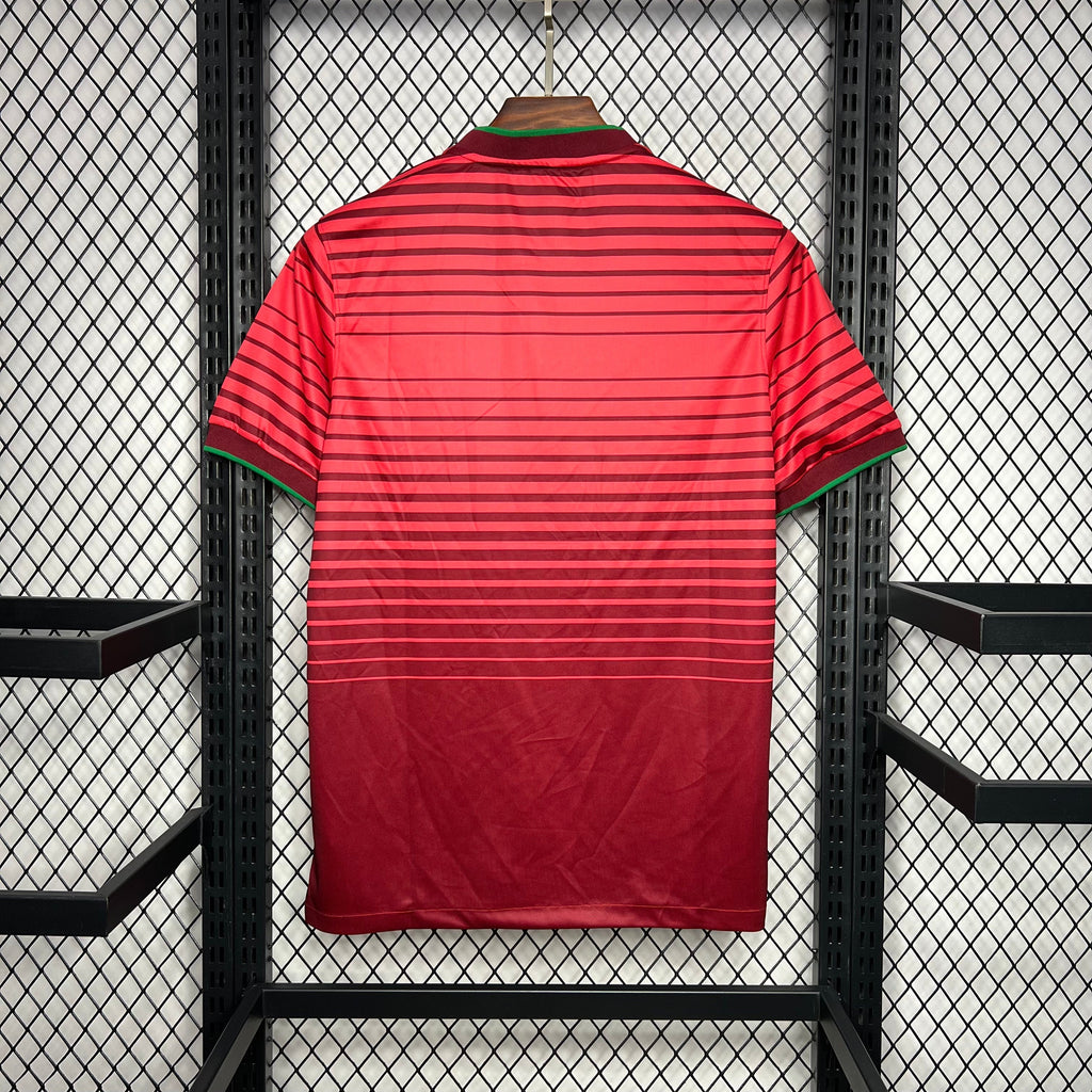 Camiseta Portugal roja retro 2014