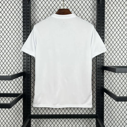 Camiseta concept blanca y roja 2026/27