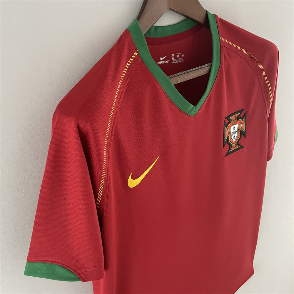 Camiseta Portugal retro roja 2006/07