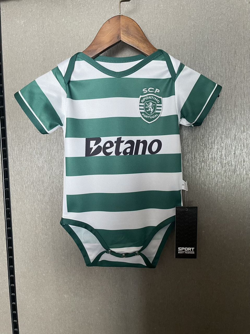 Body bebé S C P principal verde y blanco - 2025/26