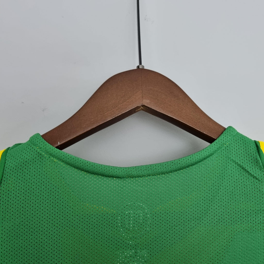 Camiseta Retro Selección Brasil 2004/06 Local