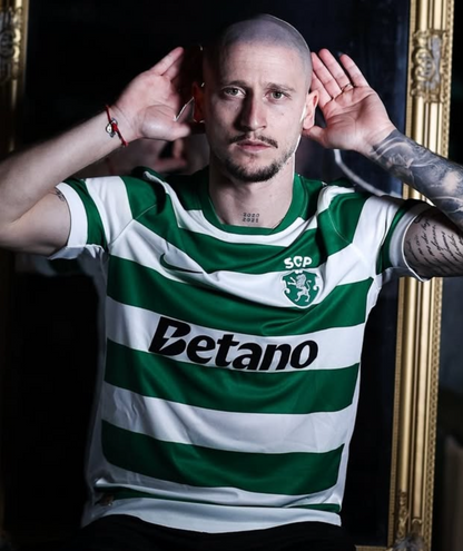 Camiseta SPECIAL EDITION principal 2025/26 verde y blanca