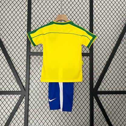 Conjunto Infantil retro Brasil principal 1998 - amarilla