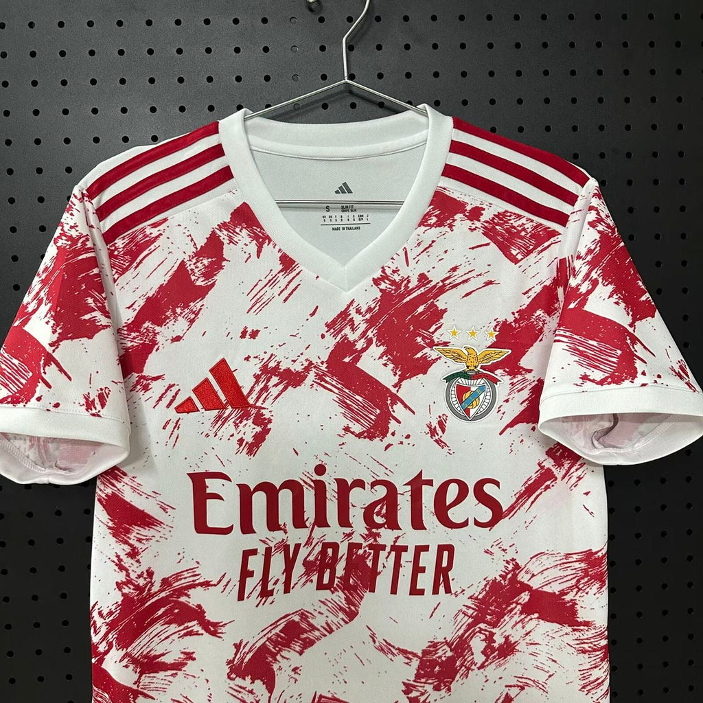 Camiseta concept exclusiva roja y blanca 2026/27 - LANZAMIENTO
