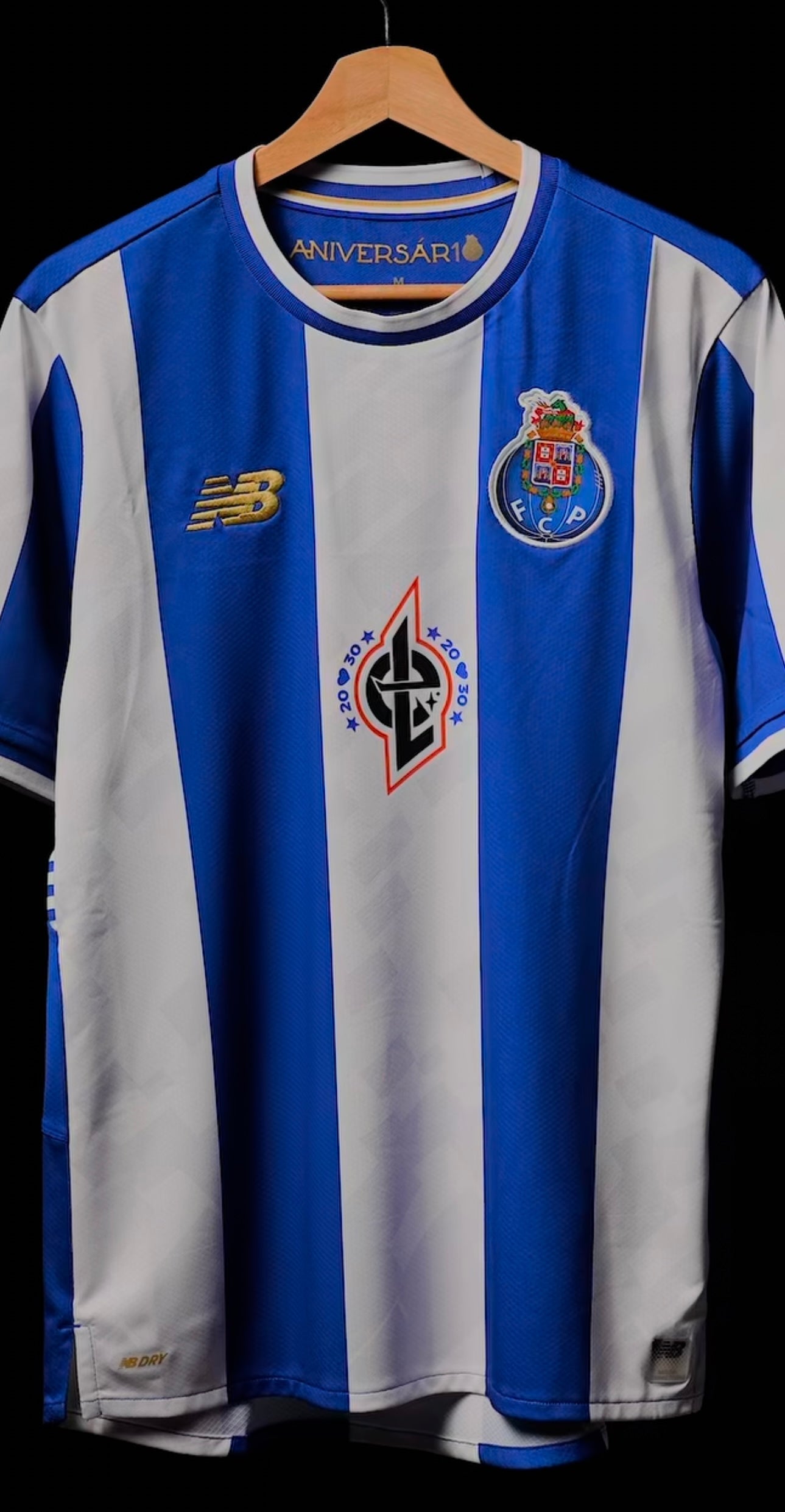 Camiseta DIOGO J - homenagem equipación azul/blanco 2025/26 simbolo bordado