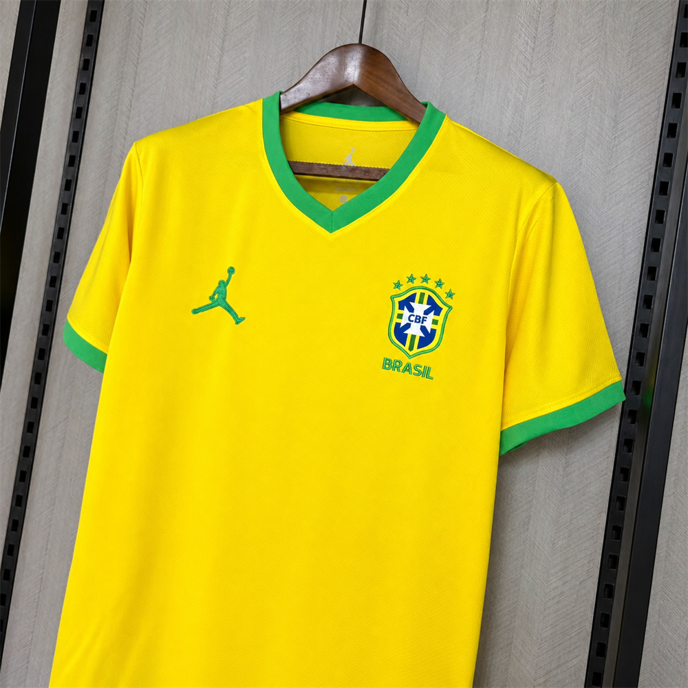 Camiseta Brasil Jhordan Amarilla 2026