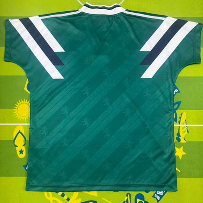 Camiseta VINTAGE retro verde ANOS 90 - 2025/26