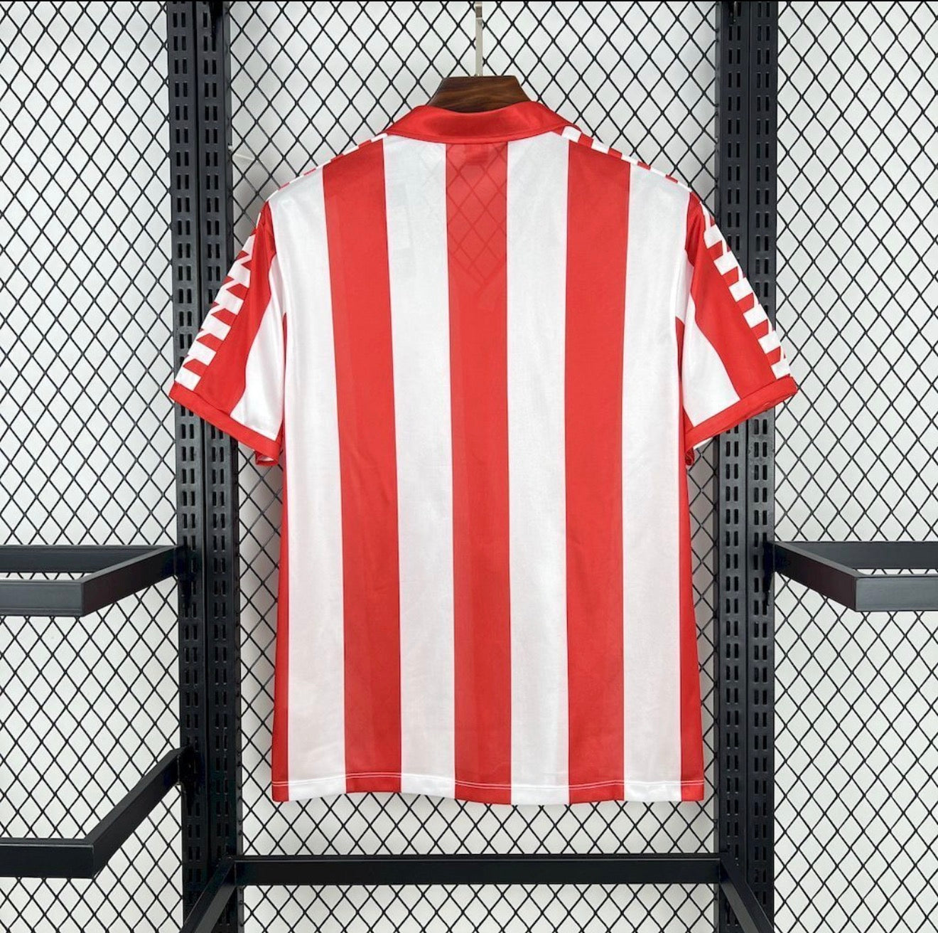 ATLÉTICO DE MADRID I 82/82 HOMBRE (RETRO)
