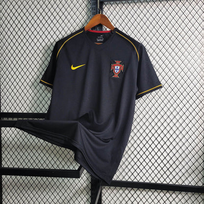 Camiseta Portugal retro negra 2006