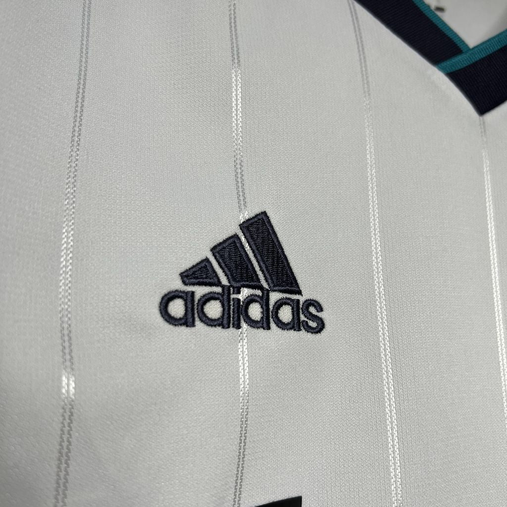 Camiseta Retro Real Madrid Local 2012/13