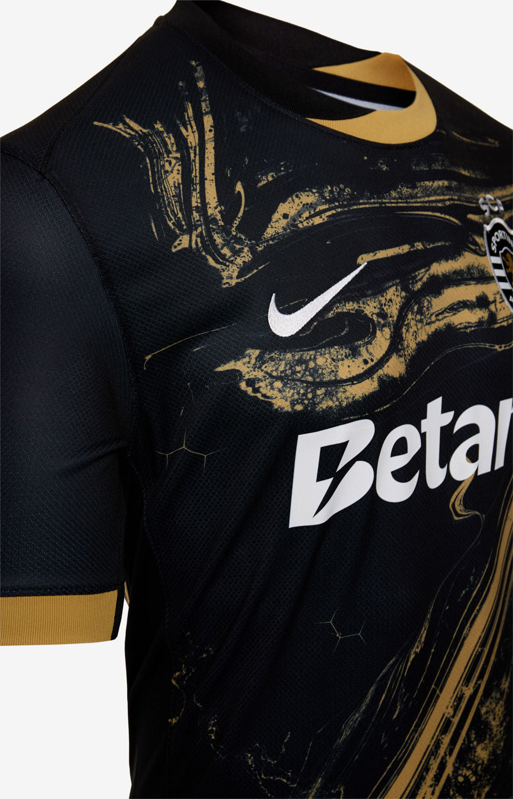 Camiseta especial negra y dorada “7” Ronaldo tercera equipación 2024/25