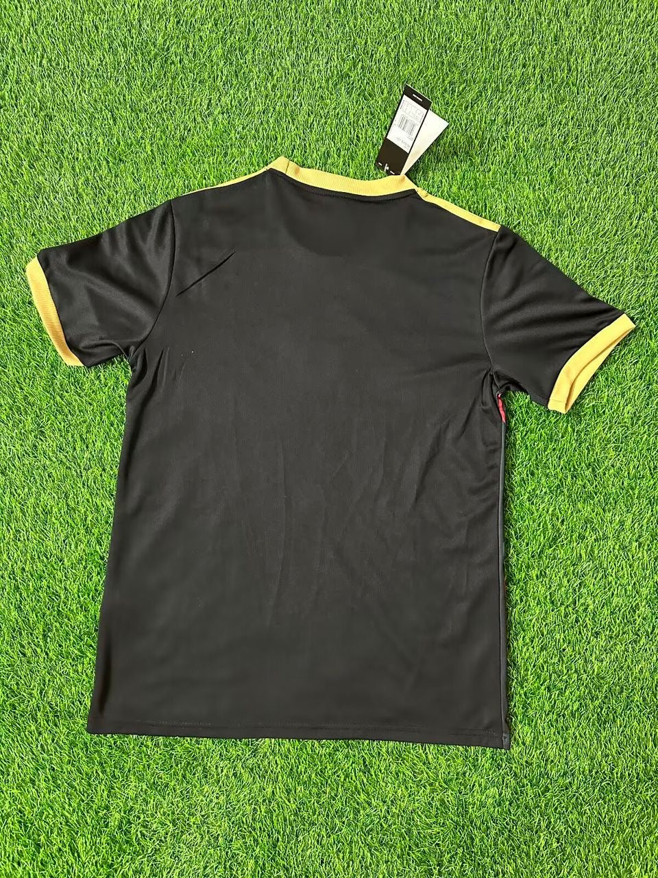 Camiseta S L B concept ÁGUILA roja y negra 2025/26 - exclusiva