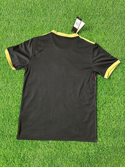Camiseta S L B concept ÁGUILA roja y negra 2025/26 - exclusiva