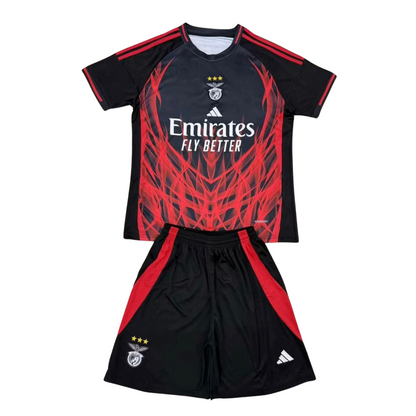 Conjunto infantil concept negra y roja 2025/26