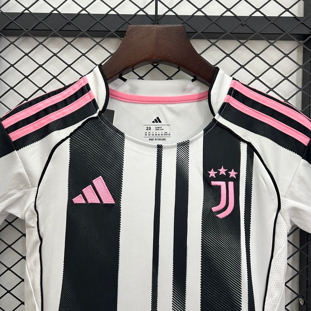 Conjunto Infantil Juventus local 2025/26