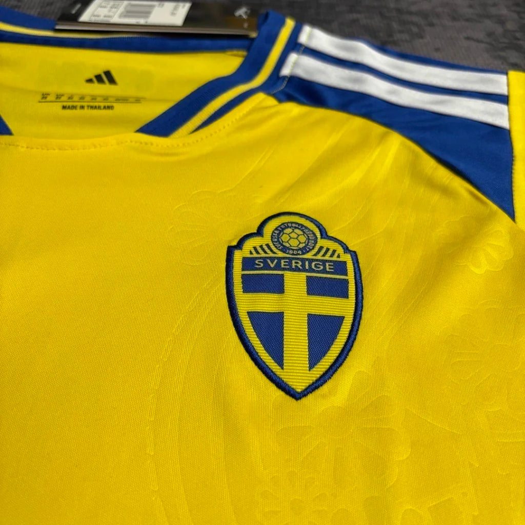 Conjunto infantil Selección Suecia principal amarilla COPA DEL MUNDO 2026