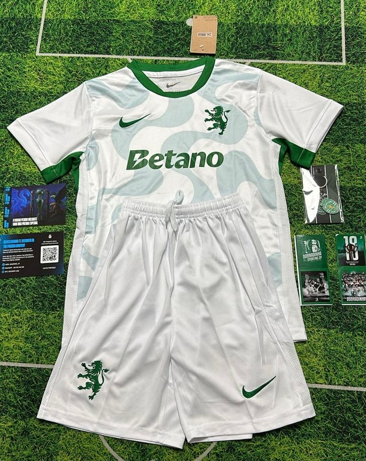 Conjunto infantil alternativo blanco 2025/26