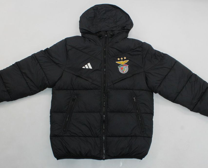 Chubasquero negro 2025/26 cremallera completa