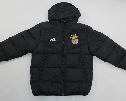 Chubasquero negro 2025/26 cremallera completa