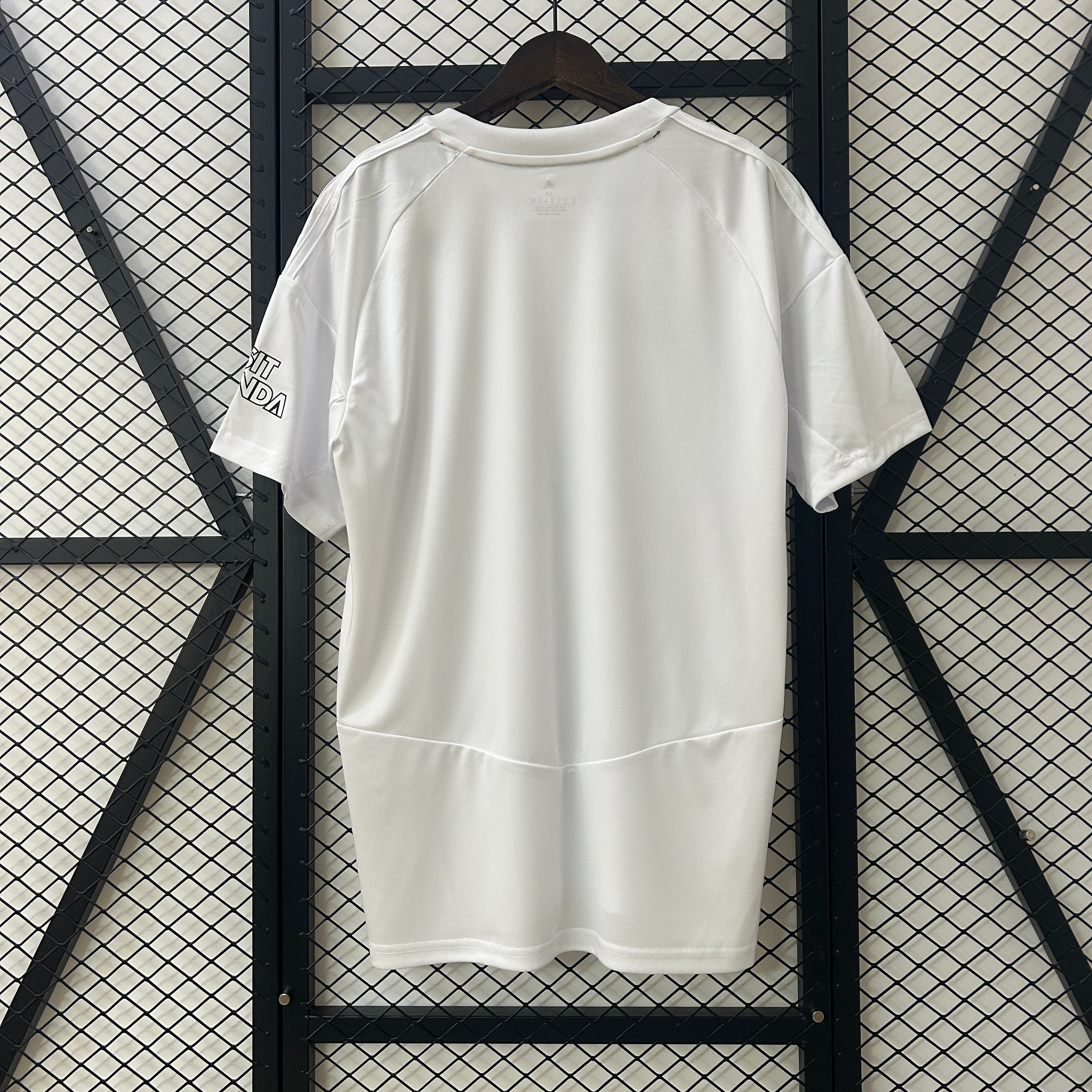 Camiseta blanca 2025/26