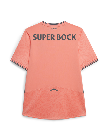Camiseta segundo equipación rosa 2025/26 síbolo bordado