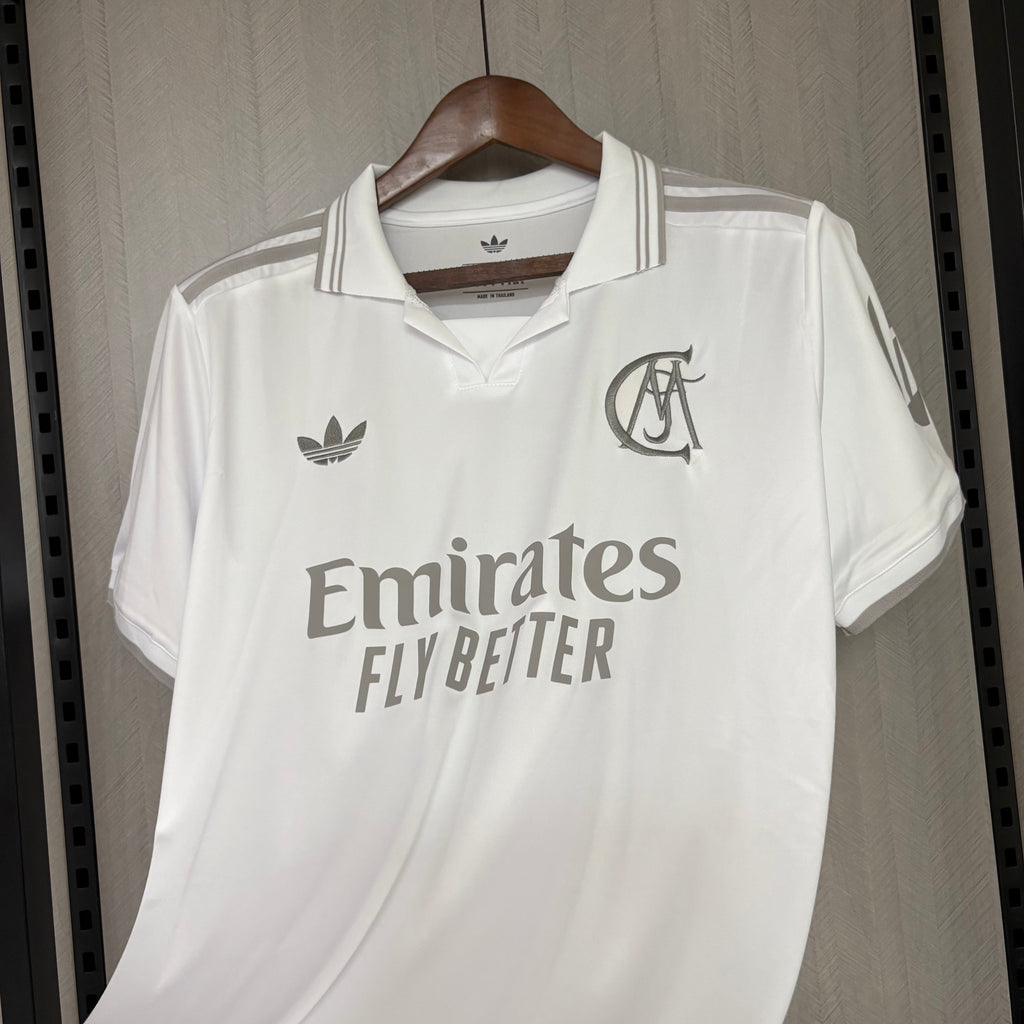 Camiseta Real Madrid especial aniversario blanca 2026/27