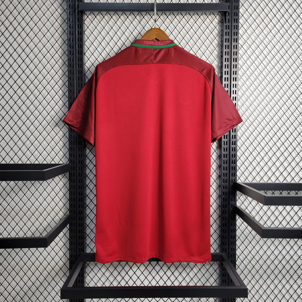 Camiseta Portugal roja retro 2016/17