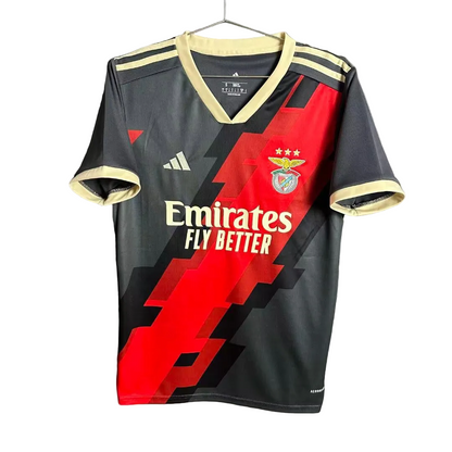 Camiseta concept negra y roja 2026/27