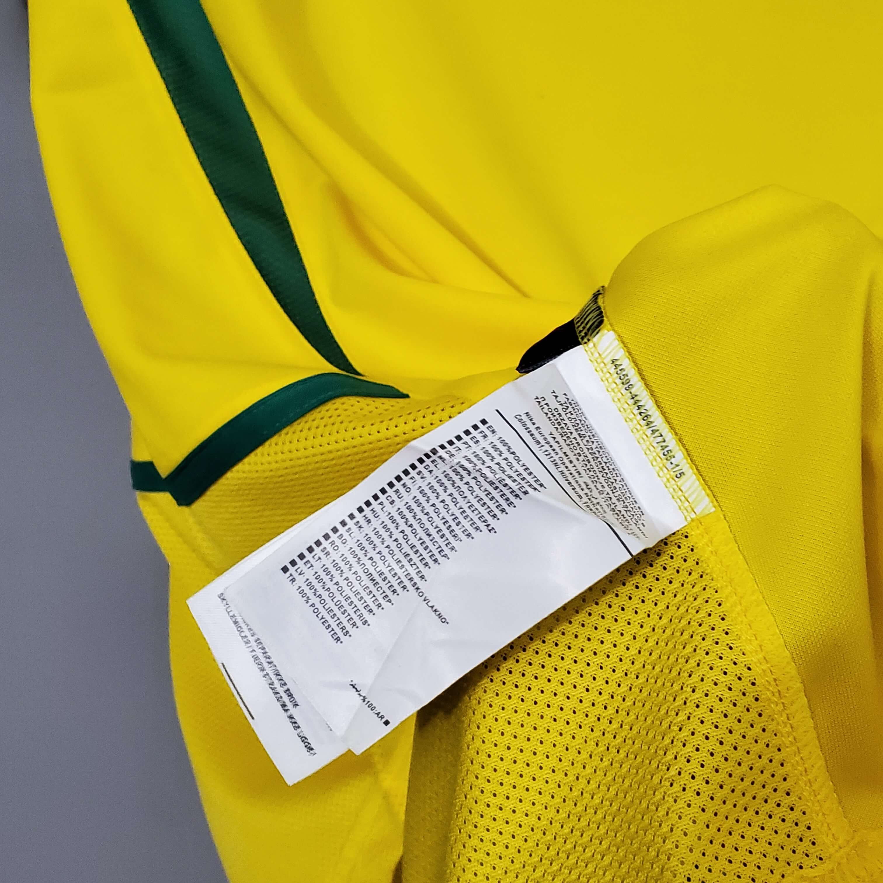 Camiseta Retro Selección Brasil 2002/02 Local