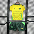 Conjunto Infantil Celtic Visitante 2024/25