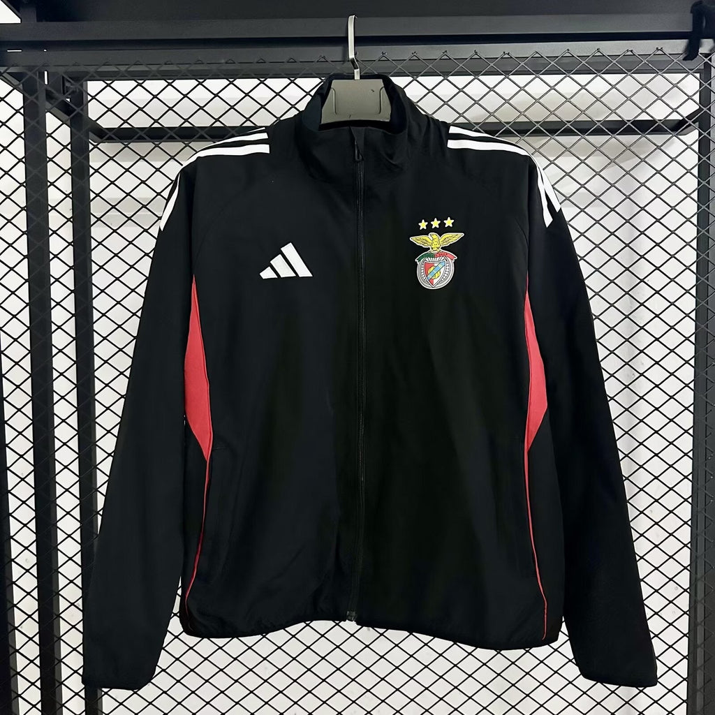 Chaqueta negro y rojo 2025/26 cierre completo