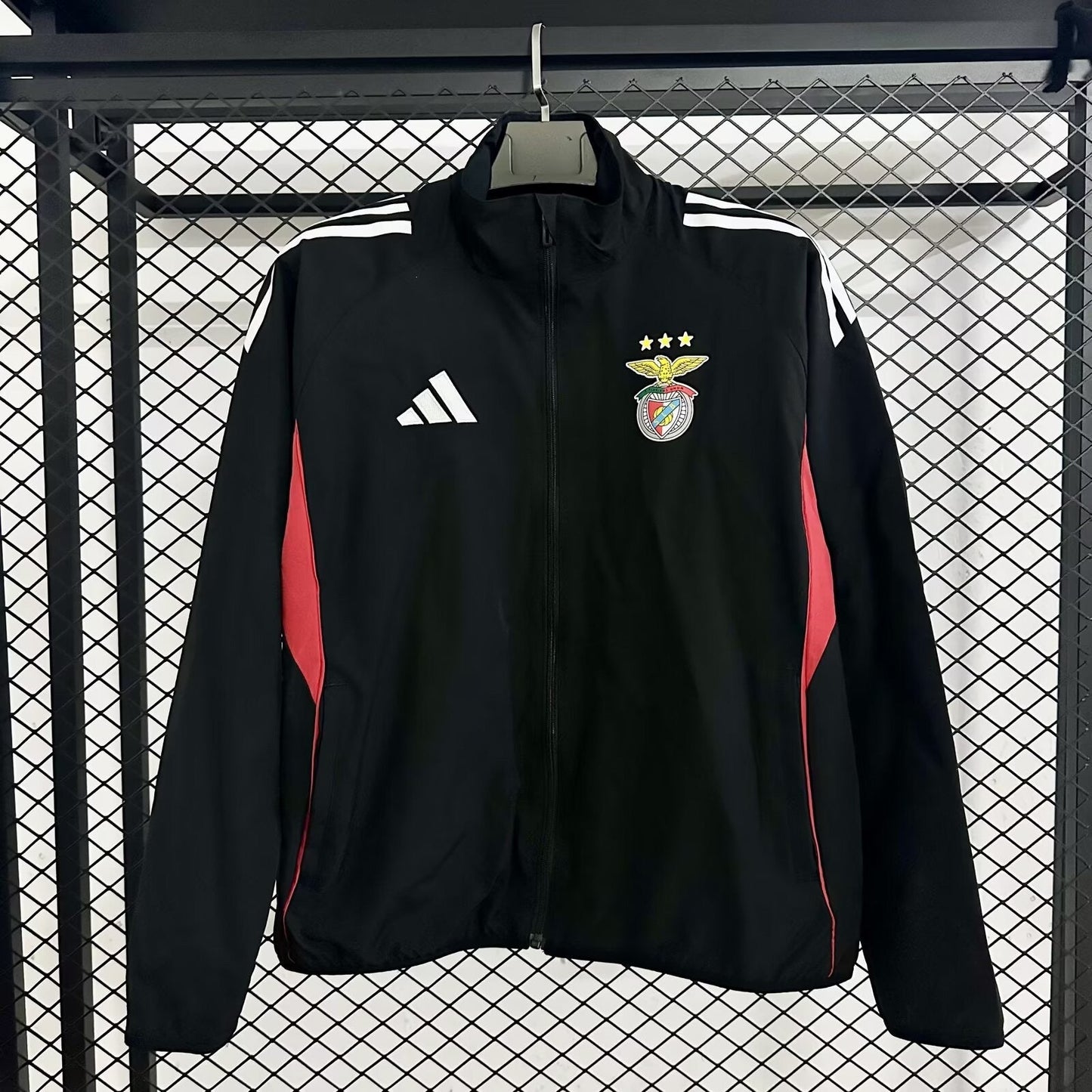 Chaqueta negro y rojo 2025/26 cremallera completa
