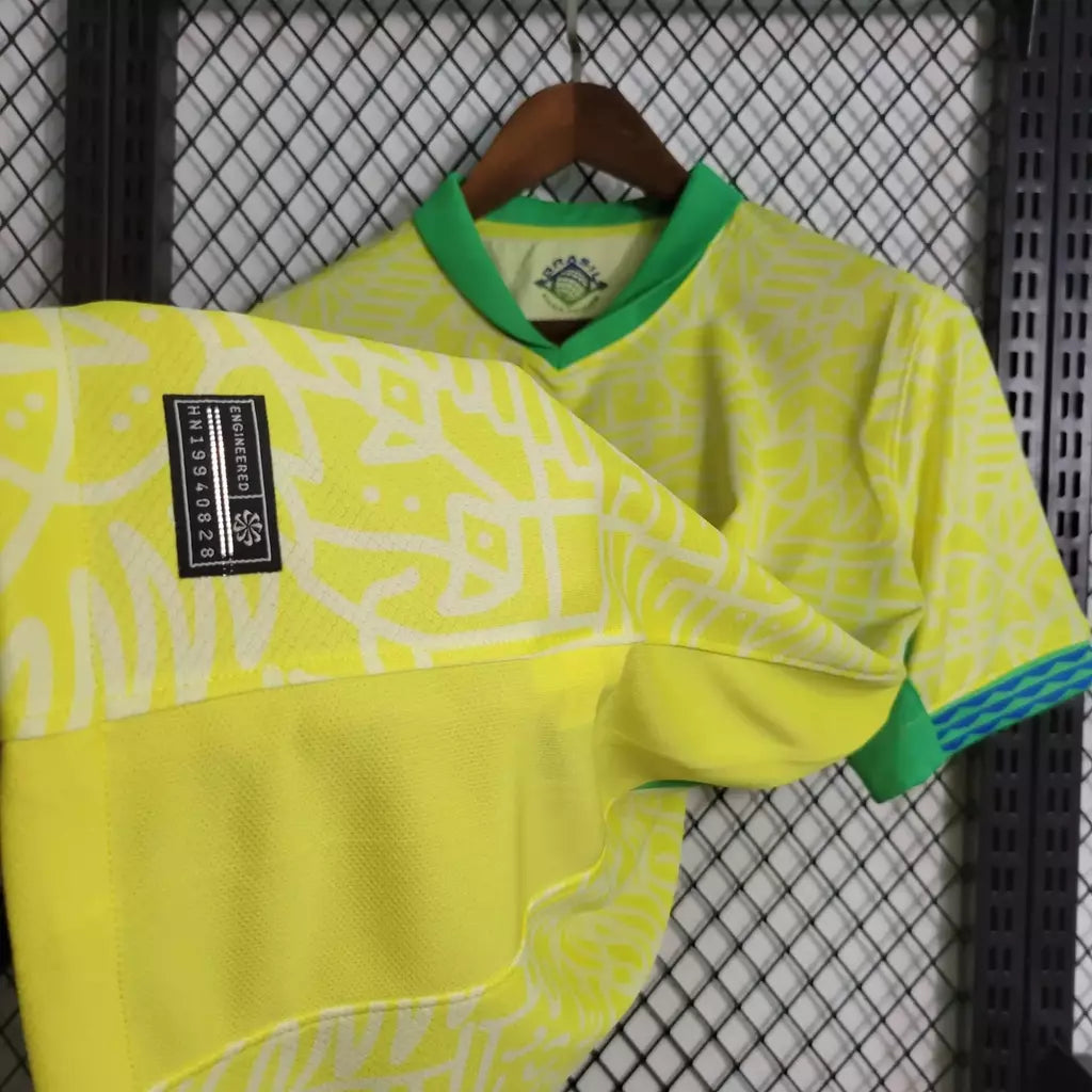 Camiseta Brasil Amarilla Local Copa del Mundo 2022