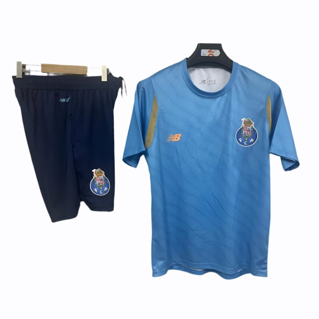 Conjunto adulto entrenamiento azul claro 2025/26