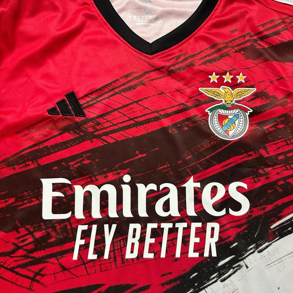Camiseta concept exclusiva roja, blanca y negra 2026/27 - LANZAMIENTO