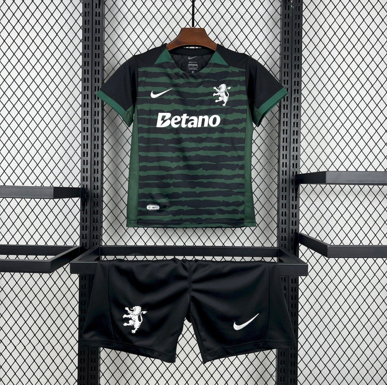 SPORTING LISBOA PORTERO 25/26 CONJUNTO INFANTIL