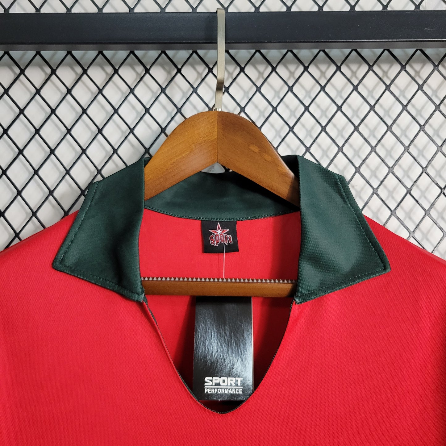 Camiseta Portugal retro roja 1972