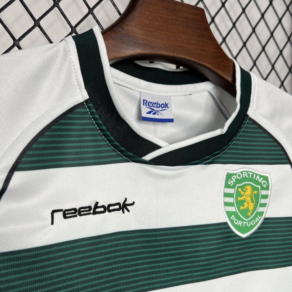 Conjunto infantil retro 2001/03